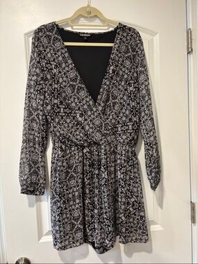 Express Black & White Paisley Wrap-Style Long Sleeve Romper
